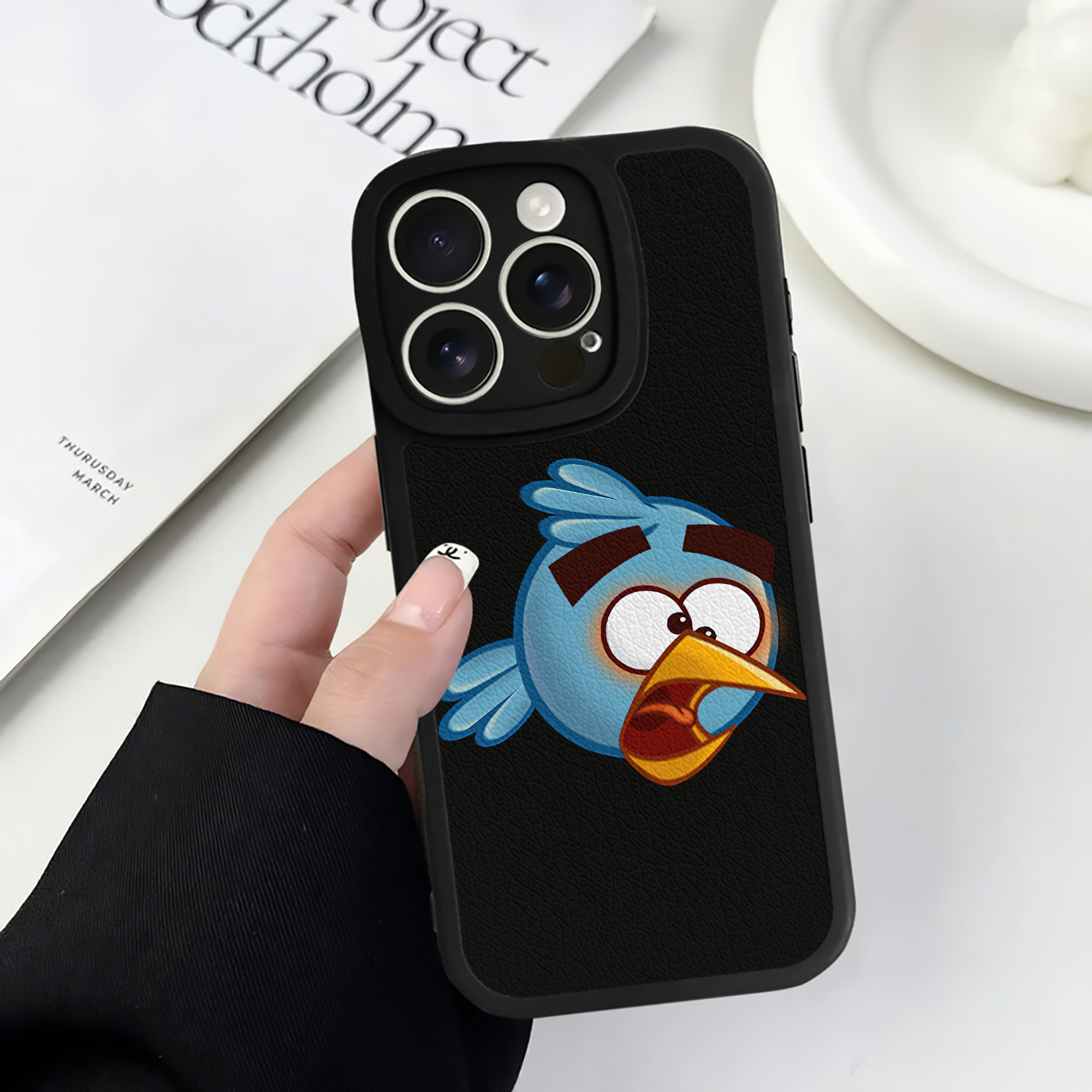 （画像用） Angry Birds アングリーバード 【iPhone 16シリーズ対応】シリコンスマホケース（レザー調） 材質：シリコン